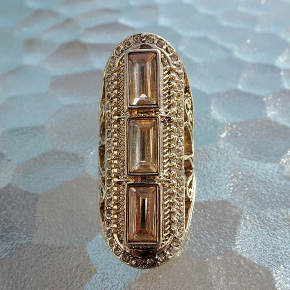 Big Gold Geometric Half Finger Ring Size 7 - Picture 5 of 7